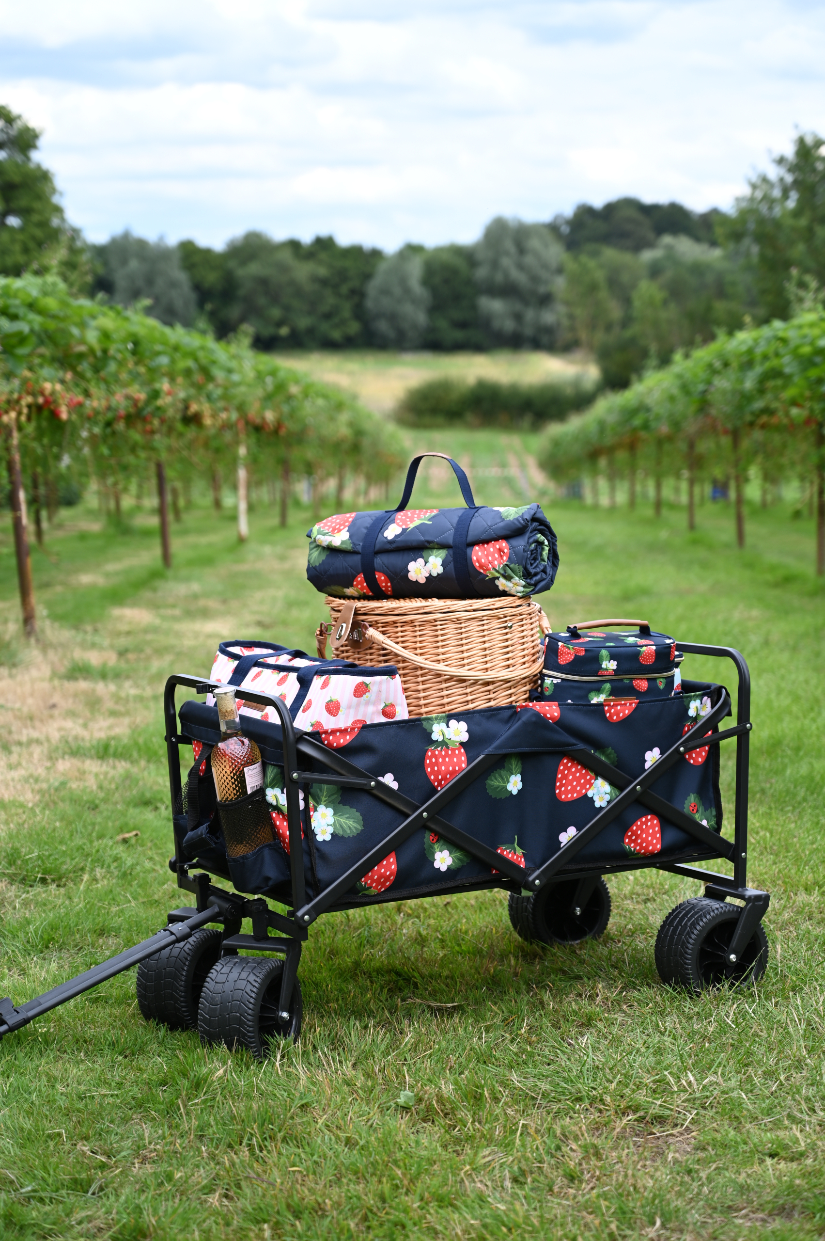 Strawberries & Cream XL Luxury Wagon